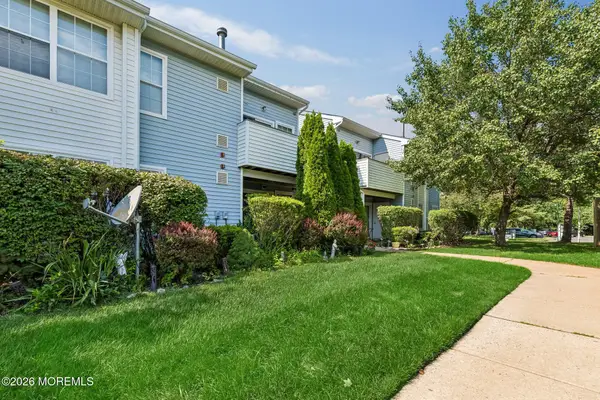 21 Jockey Lane #69, Tinton Falls, NJ 07753