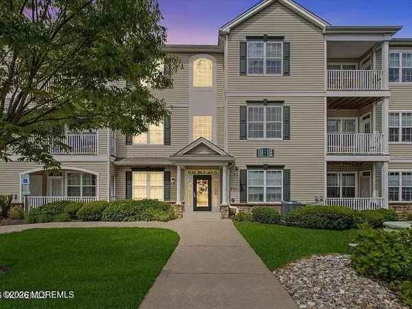 136 Mill Pond Way #22, Eatontown, NJ 07724