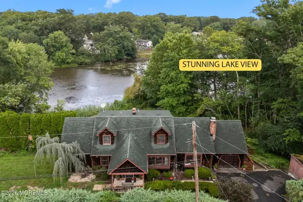 30 Lakeview Drive, Jackson, NJ 08527