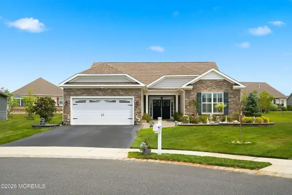 6 Otter Circle, Barnegat, NJ 08005