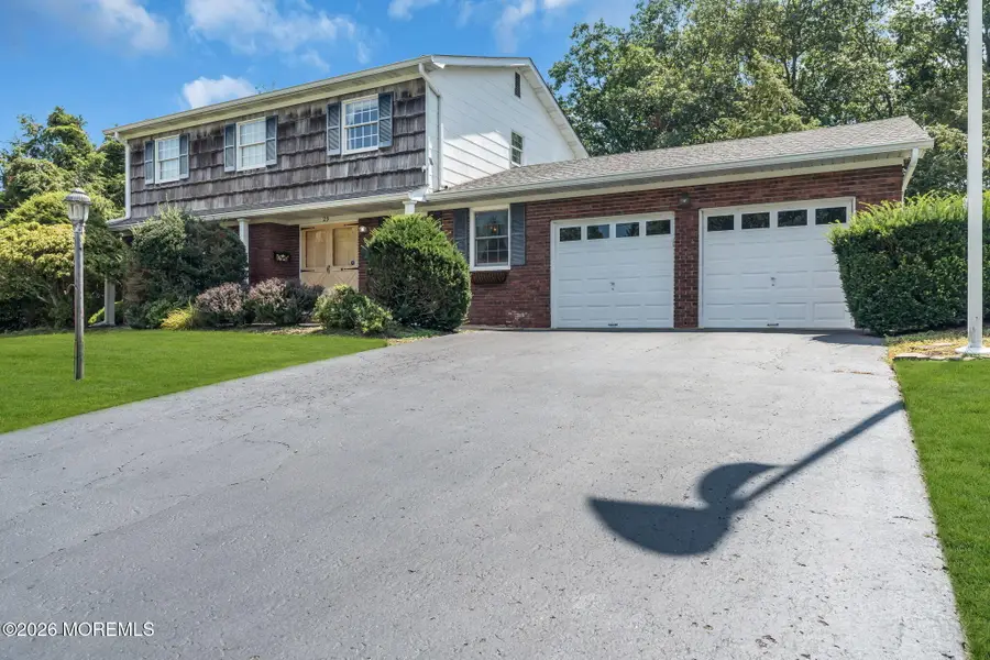 29 Meadowbrook Drive, Howell, NJ 07731 - #3