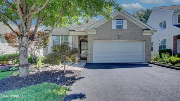 28 Silver Charm Road, Manalapan, NJ 07726