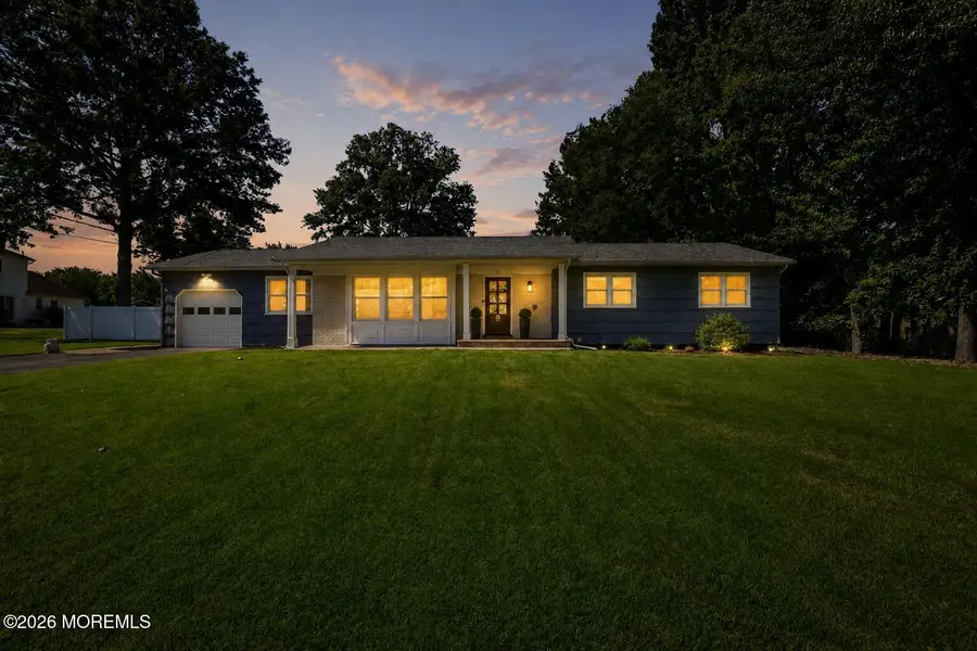 15 Guest Drive, Morganville, NJ 07751 - #3