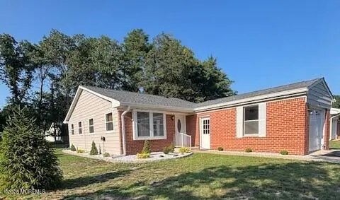 786 Hudson Parkway, Whiting, NJ 08759