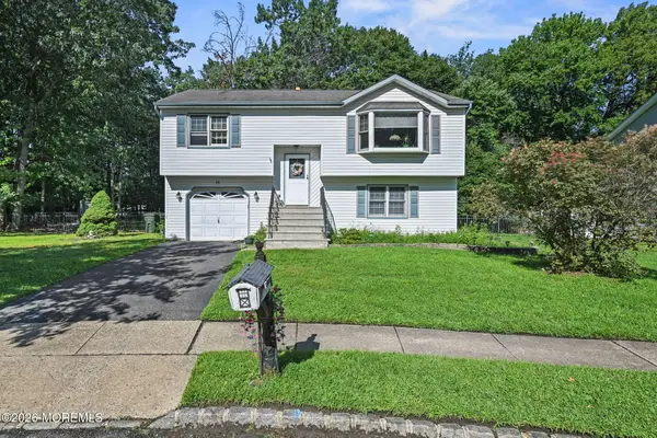 18 Molly Pitcher Drive, Hazlet, NJ 07730