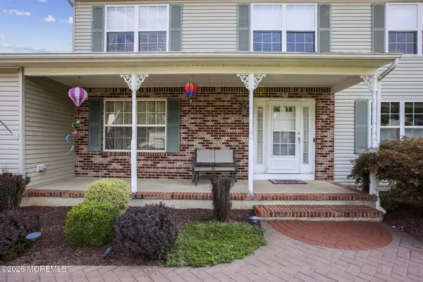 452 Meadowood Road, Jackson, NJ 08527