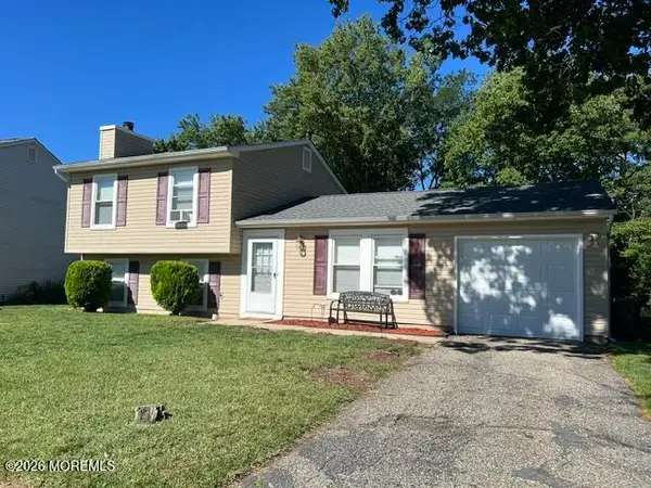 9 Windward Drive, Barnegat, NJ 08005