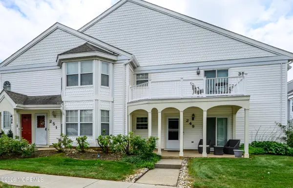 249 Tulip Lane, Freehold, NJ 07728