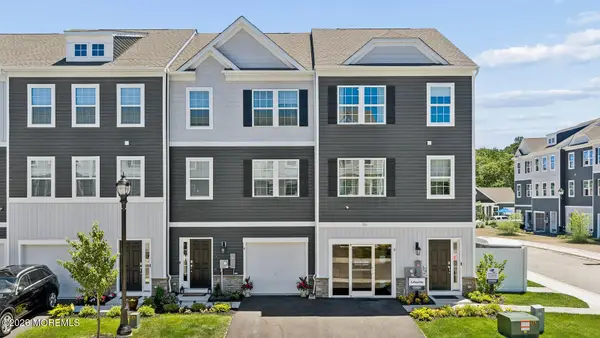 45 Frst Park Drive, Waretown, NJ 08758