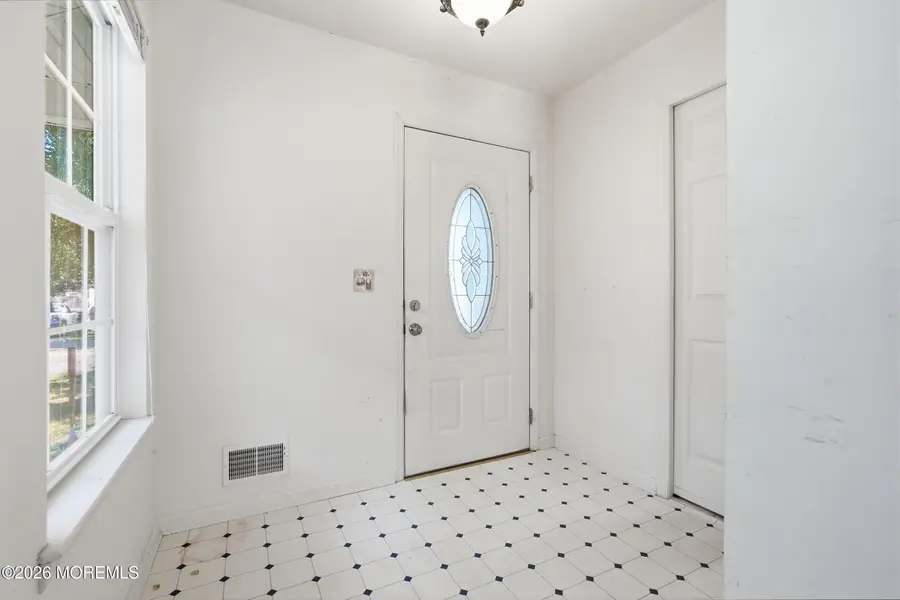 711 Anglesea Avenue, Ocean Gate, NJ 08740 - #3