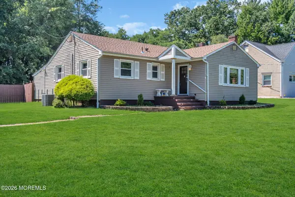 13 Sanford Street, Manalapan, NJ 07726