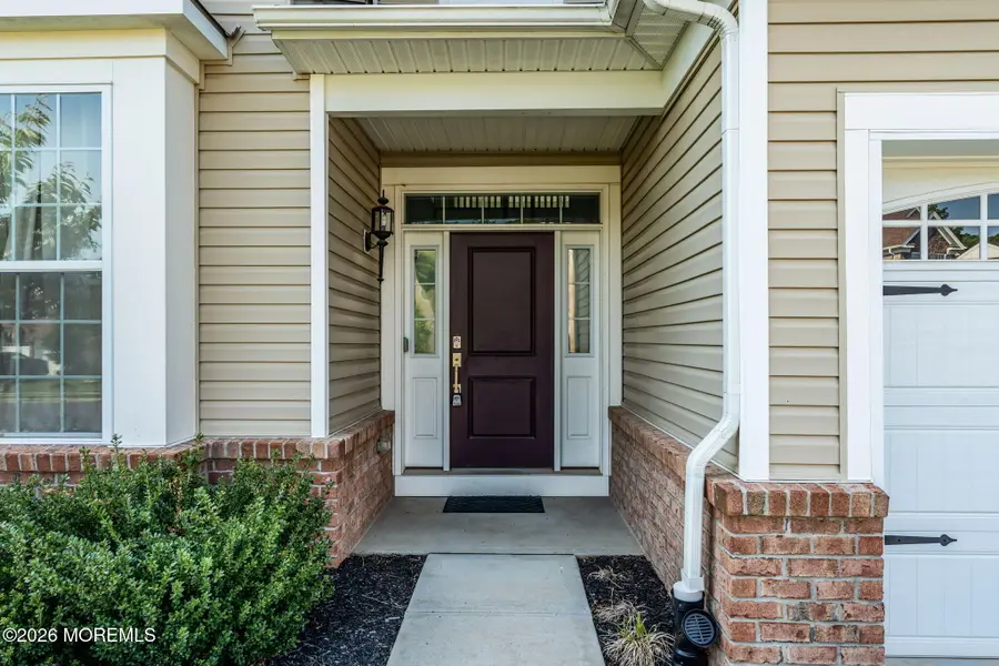 27 Flagstone Court, Freehold, NJ 07728 - #2