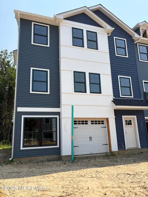 45 Bonus Court, Sayreville, NJ 08872