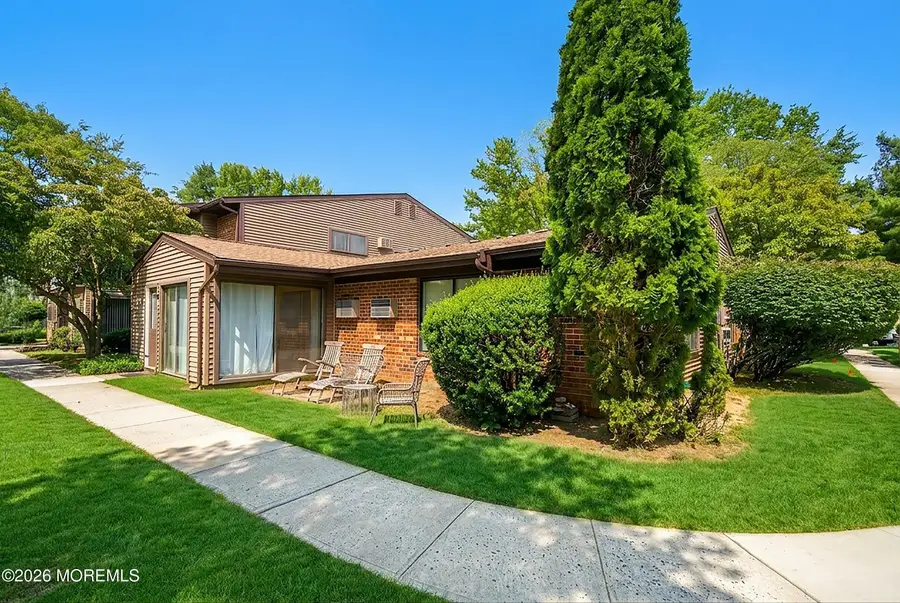 112 Manchester Court, Red Bank, NJ 07701 - #2