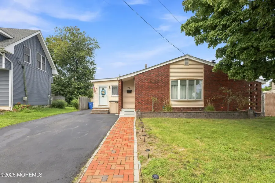 45 Woodshore, Old Bridge, NJ 08857 - #2