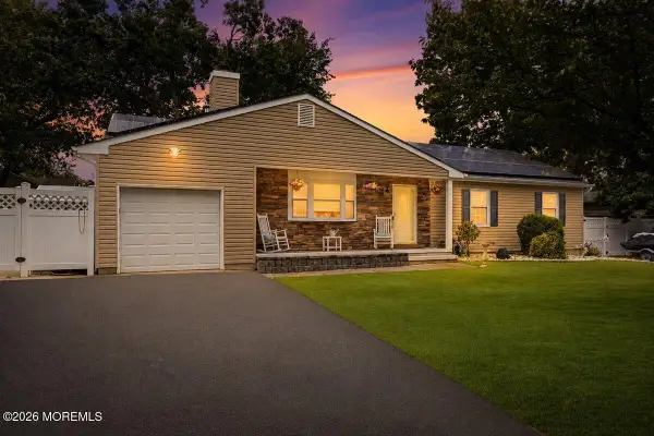1933 9th Avenue, Toms River, NJ 08757