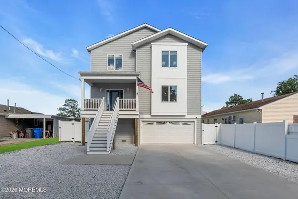 104 Cedar Berry Lane, Toms River, NJ 08753