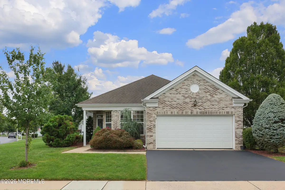 1 Essex Drive, Jackson, NJ 08527 - #1