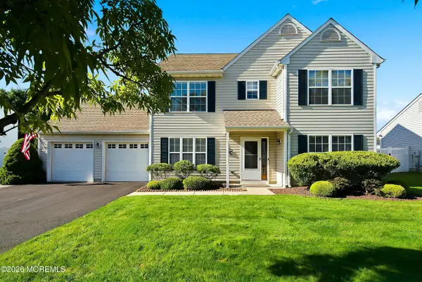24 Crater Lake Road, Howell, NJ 07731