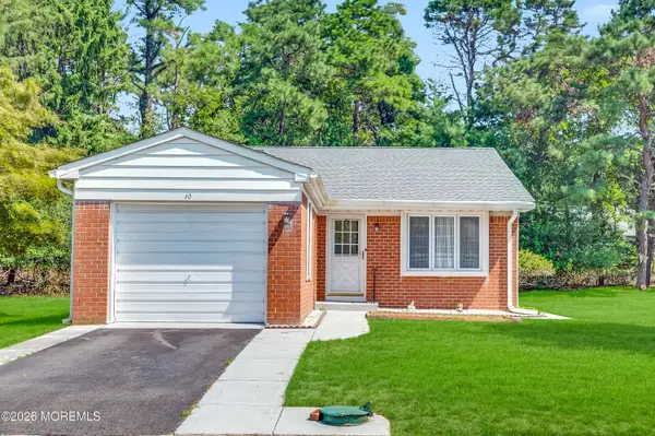 40 Constitution Boulevard, Whiting, NJ 08759