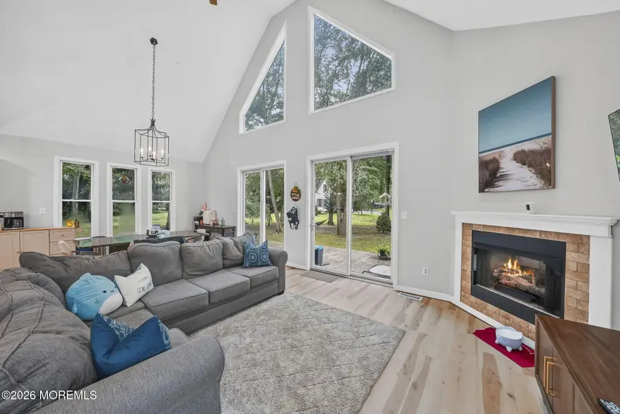 1012 Columbus Road, Burlington, NJ 08016 - #3