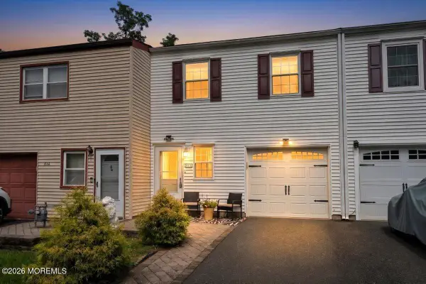 613 Randall Way, Aberdeen, NJ 07747