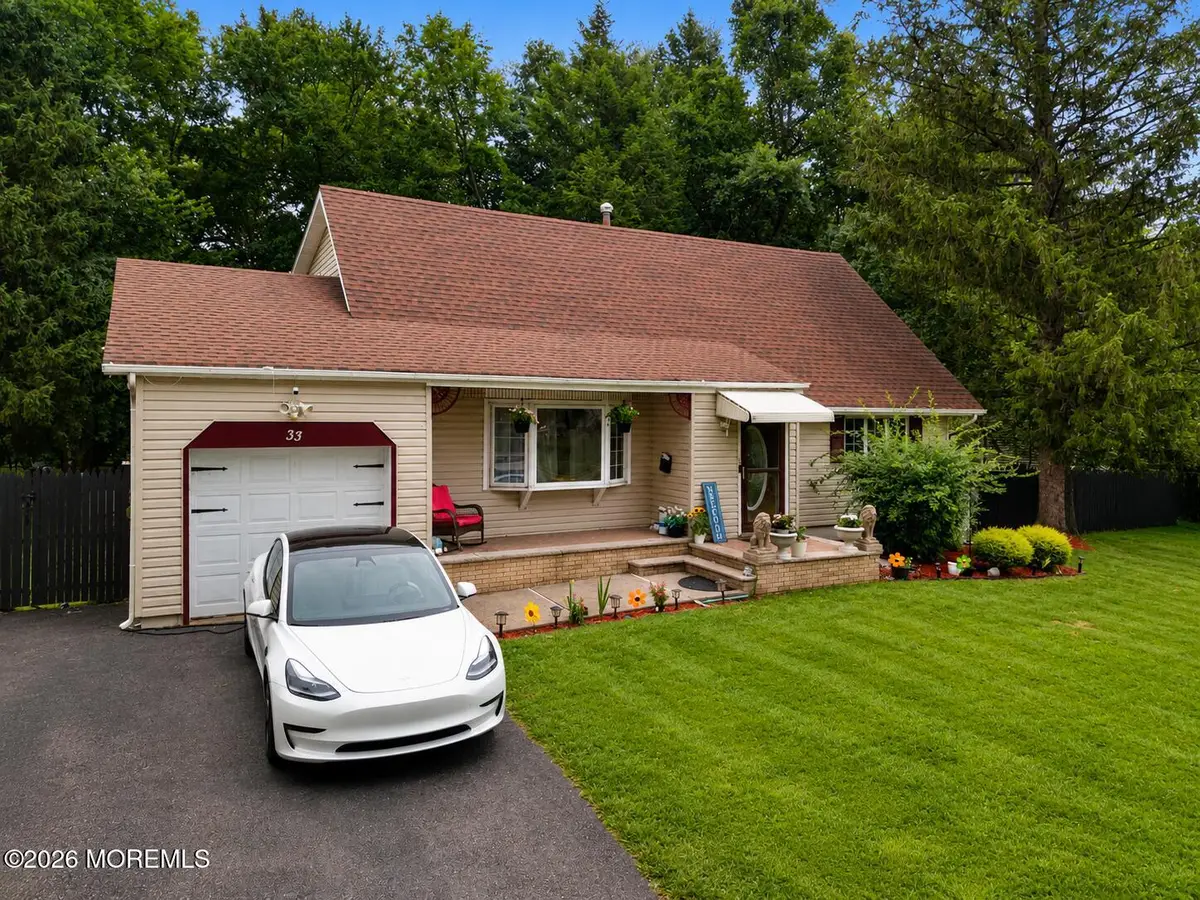 33 Heather Drive, Manalapan, NJ 07726 - #1