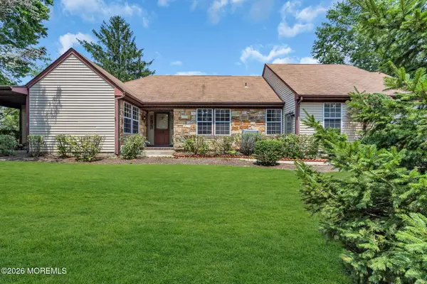 6 Rutherford Hayes Drive, Monroe, NJ 08831