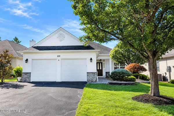 20 Derry Meeting Drive, Manalapan, NJ 07726