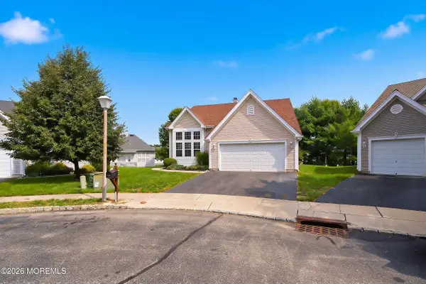 7 Bayou Court, Barnegat, NJ 08005