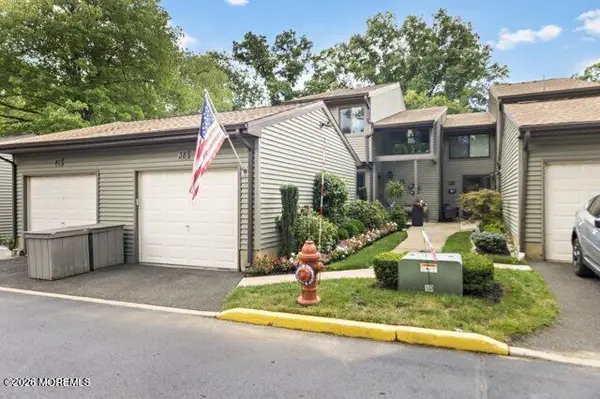 38 Berkshire Court, Red Bank, NJ 07701