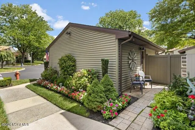 38 Berkshire Court, Red Bank, NJ 07701 - #3