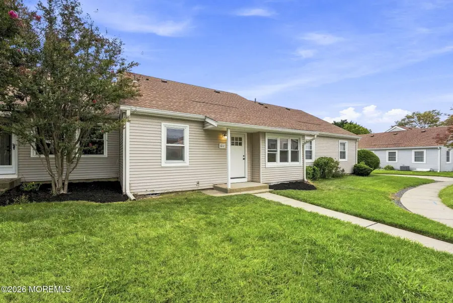 61 Piazza Vittoria #C, Freehold, NJ 07728 - #2