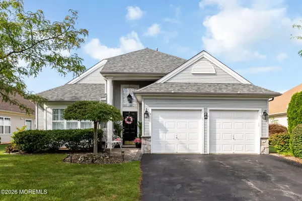 3 Gascony Circle, Manchester, NJ 08759