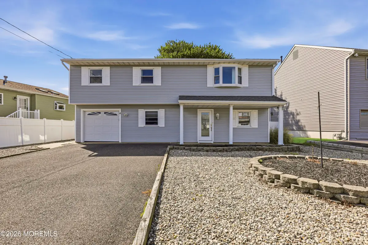 4 Harbor View Lane, Toms River, NJ 08753 - #1