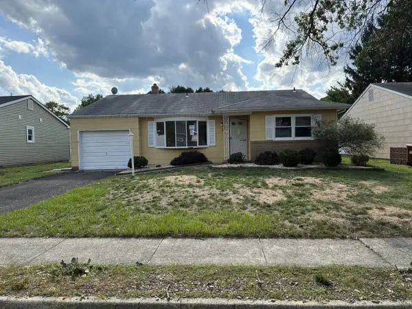 3 Miles Pond Road, Toms River, NJ 08757