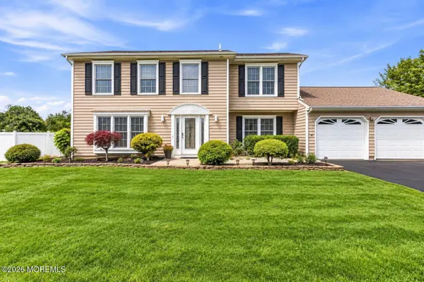 7 Thetford Lane, Marlboro, NJ 07746