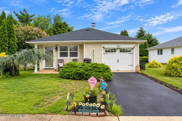 103 Guadeloupe Drive, Toms River, NJ 08757