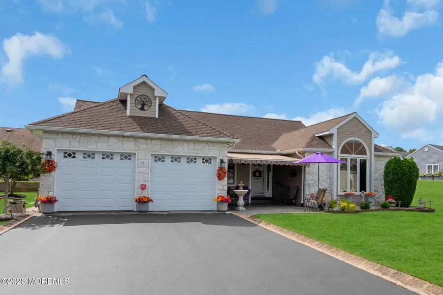 31 Swindon Court, Toms River, NJ 08757 - #3