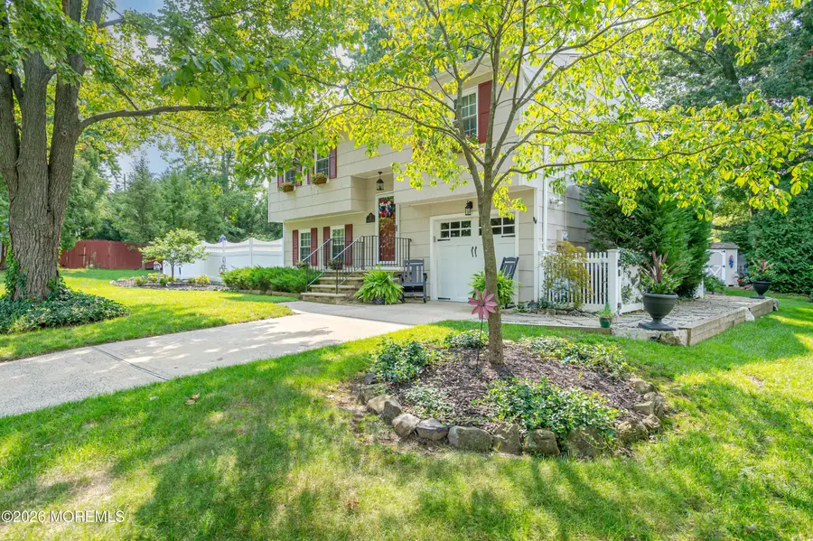 20 Eisenhower Court, Matawan, NJ 07747 - #3