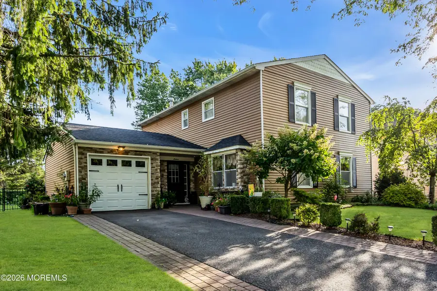 16 Hearth Court, Howell, NJ 07731 - #2