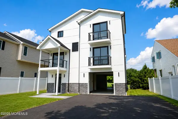 109 Seabreeze Avenue, North Middletown, NJ 07748