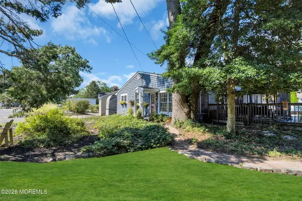 594 Robinhood Road, Brick, NJ 08724