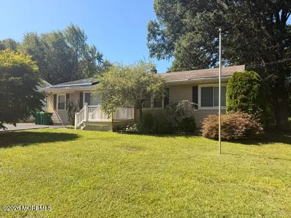 41 Cedar Street, New Egypt, NJ 08533