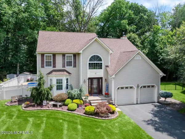 45 Woodruff Drive, Matawan, NJ 07747