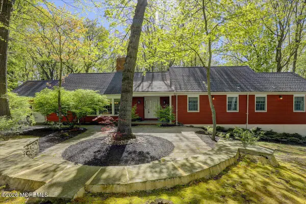 6 Twin Brooks Court, Holmdel, NJ 07733