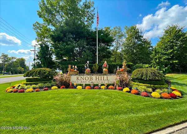 524 St Andrews Place, Manalapan, NJ 07726