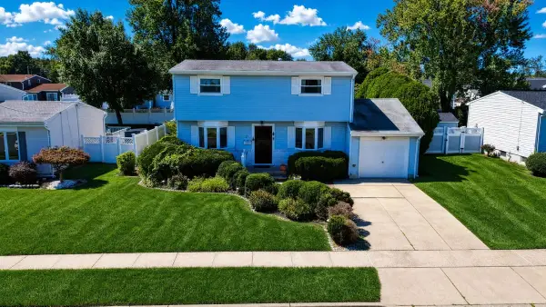 27 Grace Drive, Old Bridge, NJ 08857