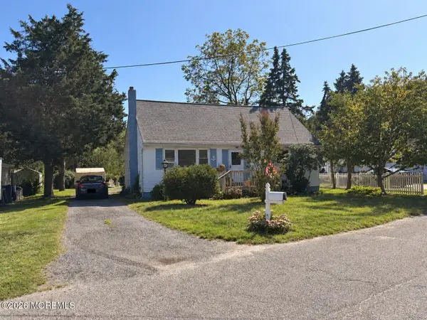 79 Railroad Avenue, Waretown, NJ 08758