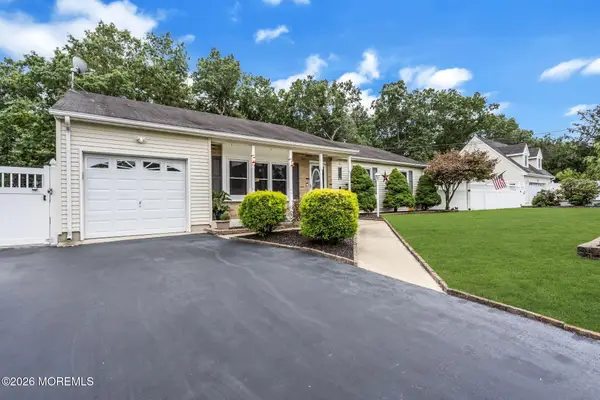 143 Lakewood Avenue, Lanoka Harbor, NJ 08734